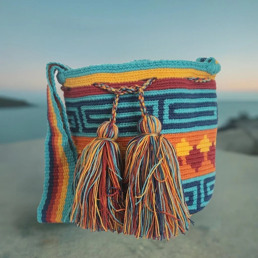 NWT‎ Wuitusu Treasure Medium Handmade Crochet Wayuu Mochila Bag Crossbody